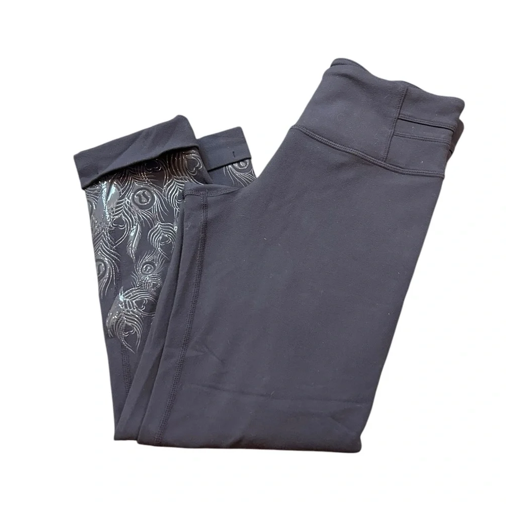 Lululemon Acro cropped grey leggings size 4 peacock‎
